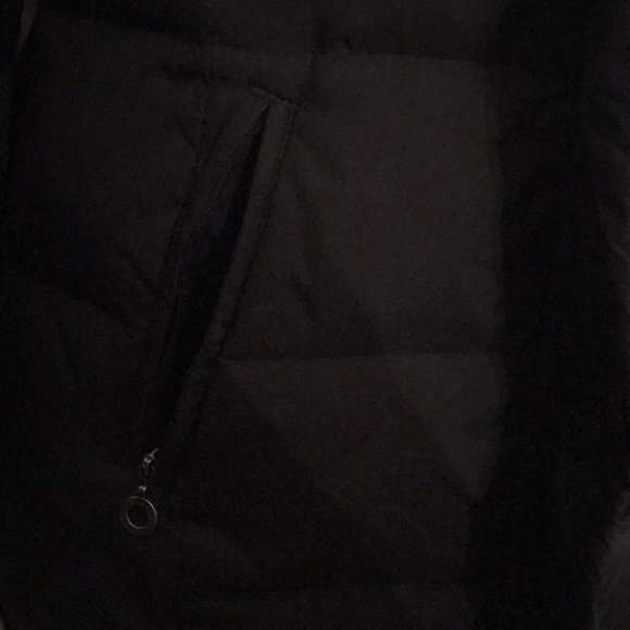 Preloved DKNY winter coat mid length detachable hood - Picture 6 of 9